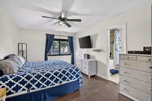 124 Wimbledon Lake Dr, Plantation, FL 33324 - Photo 19