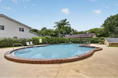 124 Wimbledon Lake Drive, Plantation, FL 33324 - Photo 33