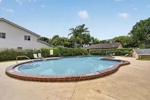 124 Wimbledon Lake Dr, Plantation, FL 33324 - Photo 33