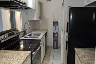 4545 Treehouse Ln, Tamarac, FL 33319 - Photo 9
