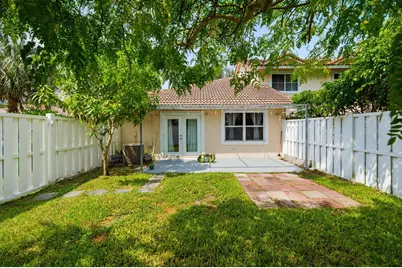 8417 NW 40th Court, Sunrise, FL 33351 - Photo 13