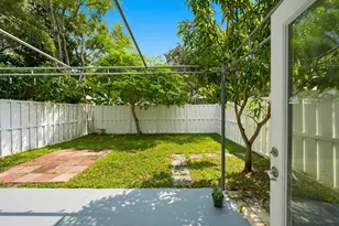 8417 NW 40th Ct, Sunrise, FL 33351 - Photo 17