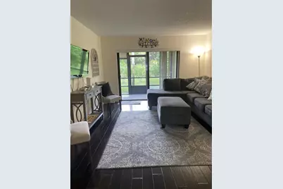7879 Willow Spring Circle #913, Lake Worth, FL 33467 - Photo 5