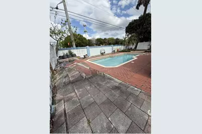 1020 SW 81st Terrace, North Lauderdale, FL 33068 - Photo 3