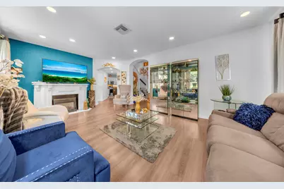 726 Gazetta Way, West Palm Beach, FL 33413 - Photo 5