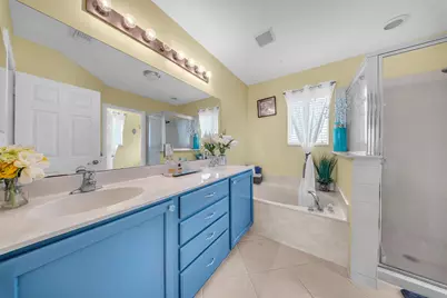 726 Gazetta Way, West Palm Beach, FL 33413 - Photo 29