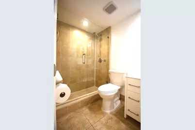 820 NE 28th Street #2, Wilton Manors, FL 33334 - Photo 5