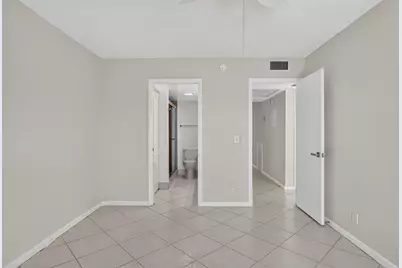 3057 Yarmouth C, Boca Raton, FL 33434 - Photo 13
