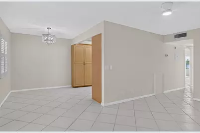 3057 Yarmouth C, Boca Raton, FL 33434 - Photo 7