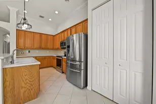 1488 SE Legacy Cove Cir, Stuart, FL 34997 - Photo 15