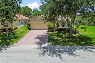 1488 SE Legacy Cove Cir, Stuart, FL 34997 - Photo 41