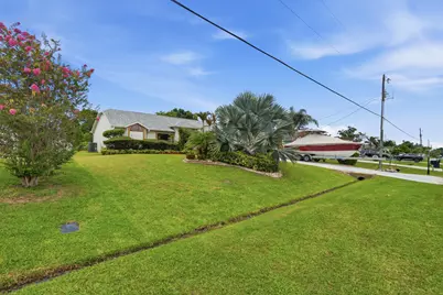 383 SE Whitmore Drive, Port Saint Lucie, FL 34984 - Photo 3