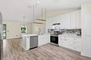 383 SE Whitmore Dr, Port Saint Lucie, FL 34984 - Photo 21