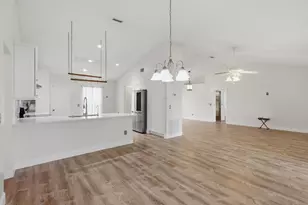 383 SE Whitmore Dr, Port Saint Lucie, FL 34984 - Photo 15