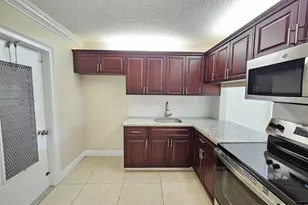 2562 Garden Dr N, Lake Worth Beach, FL 33461 - Photo 5