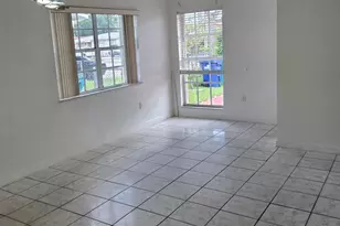 11302 SW 7th St, Miami, FL 33174 - Photo 15