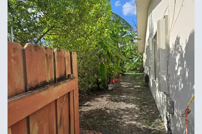 11302 SW 7th Street, Miami, FL 33174 - Photo 9