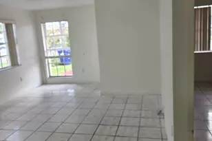 11302 SW 7th St, Miami, FL 33174 - Photo 9