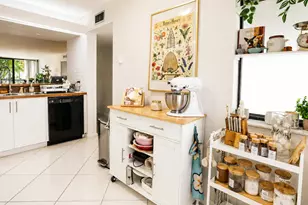 2621 Village Blvd, West Palm Beach, FL 33409 - Photo 3