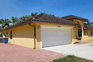 4095 Windmill Rd, Loxahatchee, FL 33470 - Photo 9