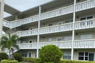 296 Grantham F, Deerfield Beach, FL 33442 - Photo 3