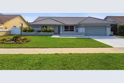 9284 Laurel Green Drive, Boynton Beach, FL 33437 - Photo 1