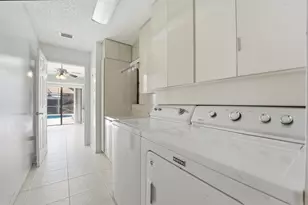 9284 Laurel Green Dr, Boynton Beach, FL 33437 - Photo 29