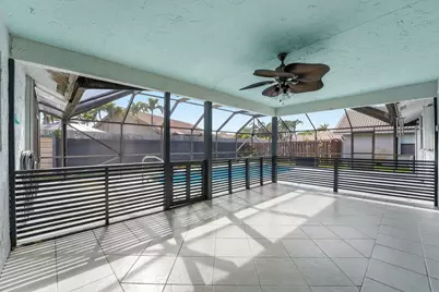 9284 Laurel Green Drive, Boynton Beach, FL 33437 - Photo 3