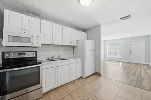 2001 A E Isaacs Ave, West Palm Beach, FL 33407 - Photo 7