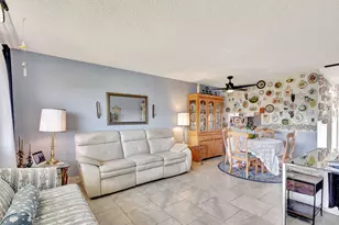 2812 Garden Dr S, Lake Worth, FL 33461 - Photo 9