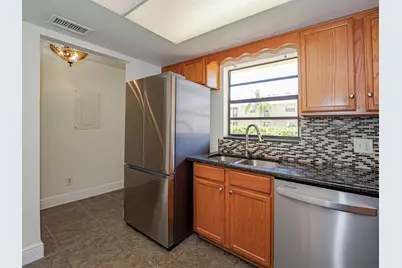 400 18th Street #G2, Vero Beach, FL 32960 - Photo 15