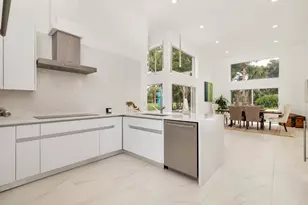 1084 Seagull Park Rd S, West Palm Beach, FL 33411 - Photo 15