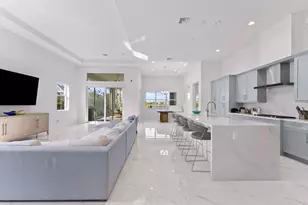 10145 Timber Crk Wy, Palm Beach Gardens, FL 33412 - Photo 3