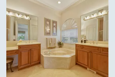 9814 Coronado Lake Drive, Boynton Beach, FL 33437 - Photo 31