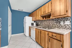 3360 NE Rossi Ct NE, West Palm Beach, FL 33417 - Photo 15