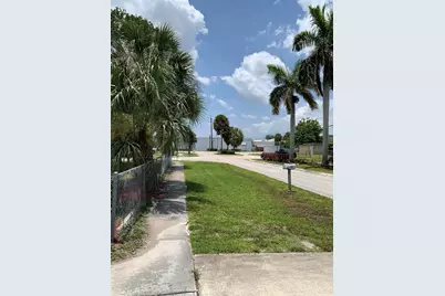 240 NW 38th Avenue, Lauderhill, FL 33311 - Photo 41