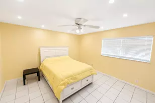 6101 N Falls Cir Dr, Lauderhill, FL 33319 - Photo 7