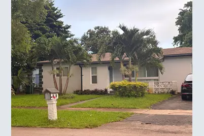 2100 SW 67th Way, Miramar, FL 33023 - Photo 3