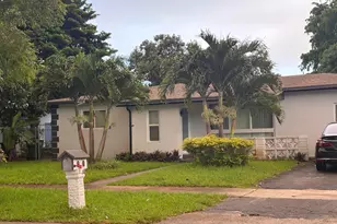 2100 SW 67th Way, Miramar, FL 33023 - Photo 3