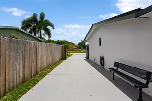 3141 NE 14th Ave, Pompano Beach, FL 33064 - Photo 43