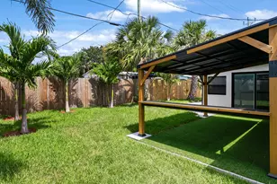 3141 NE 14th Ave, Pompano Beach, FL 33064 - Photo 33