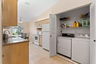 8108 NW 100th Lane, Tamarac, FL 33321 - Photo 11
