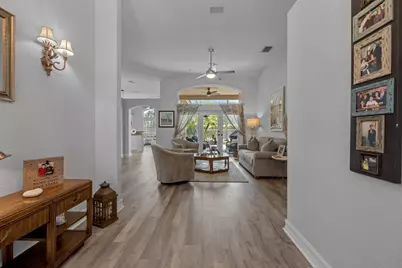 5649 Oakmont Village Circle, Lake Worth, FL 33463 - Photo 11