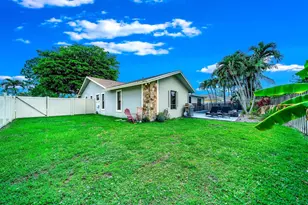 574 Juniper Pl, Wellington, FL 33414 - Photo 45
