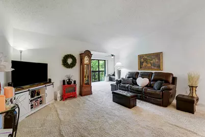 1109 Duncan Circle #203, Palm Beach Gardens, FL 33418 - Photo 3