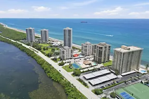 5460 N Ocean Dr, Riviera Beach, FL 33404 - Photo 47