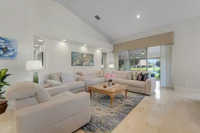 7136 Ashford Lane, Boynton Beach, FL 33472 - Photo 13