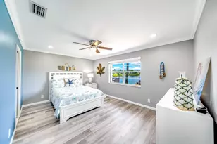 154 Lake Dora Dr, West Palm Beach, FL 33411 - Photo 17