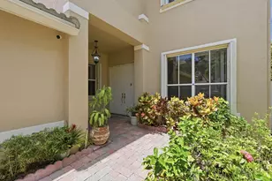 3956 Torres Cir, West Palm Beach, FL 33409 - Photo 7