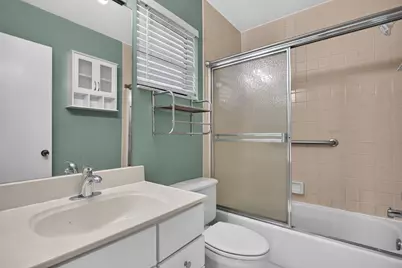 353 NW 36th Avenue, Deerfield Beach, FL 33442 - Photo 15